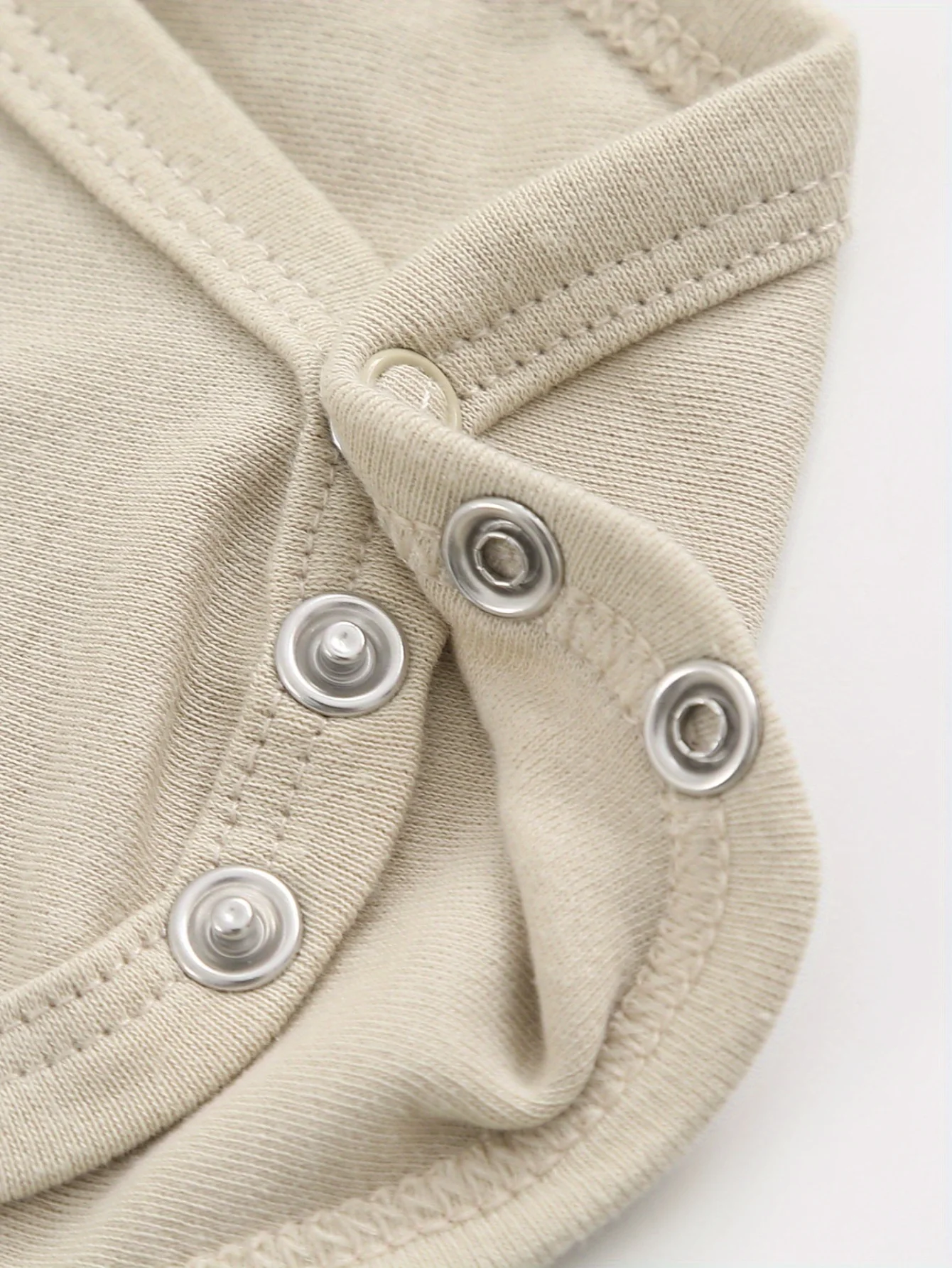 St. Patrick Lucky Cat Unisex Baby Bodysuit, 100% Cotton Soft Onesie, All-Season Wear Beige Crawling Suit 190GSM