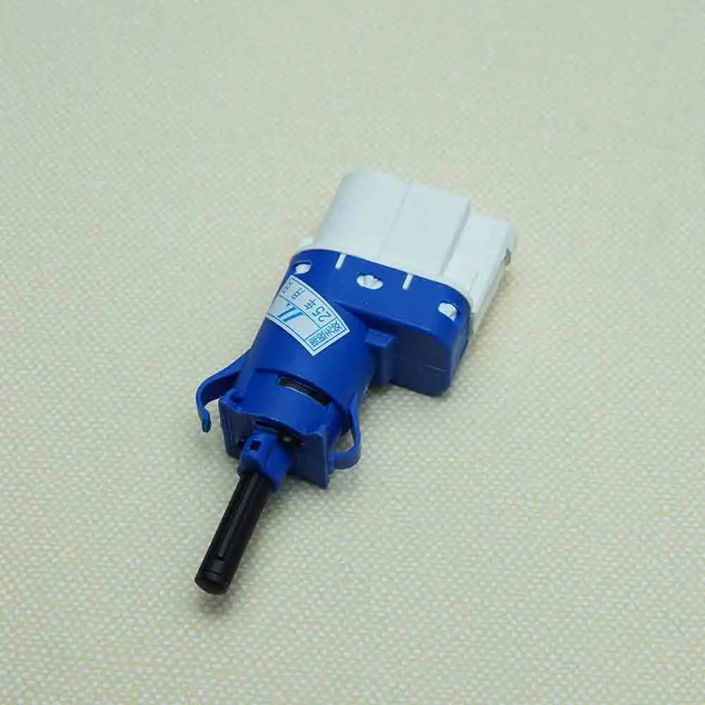 

30773936 Car Vehicle diagnostic system brake switch For Volvo S60 S80 V60 V70 XC90 XC70 2008 2009 2010 2012 2013 2014 Auto Parts
