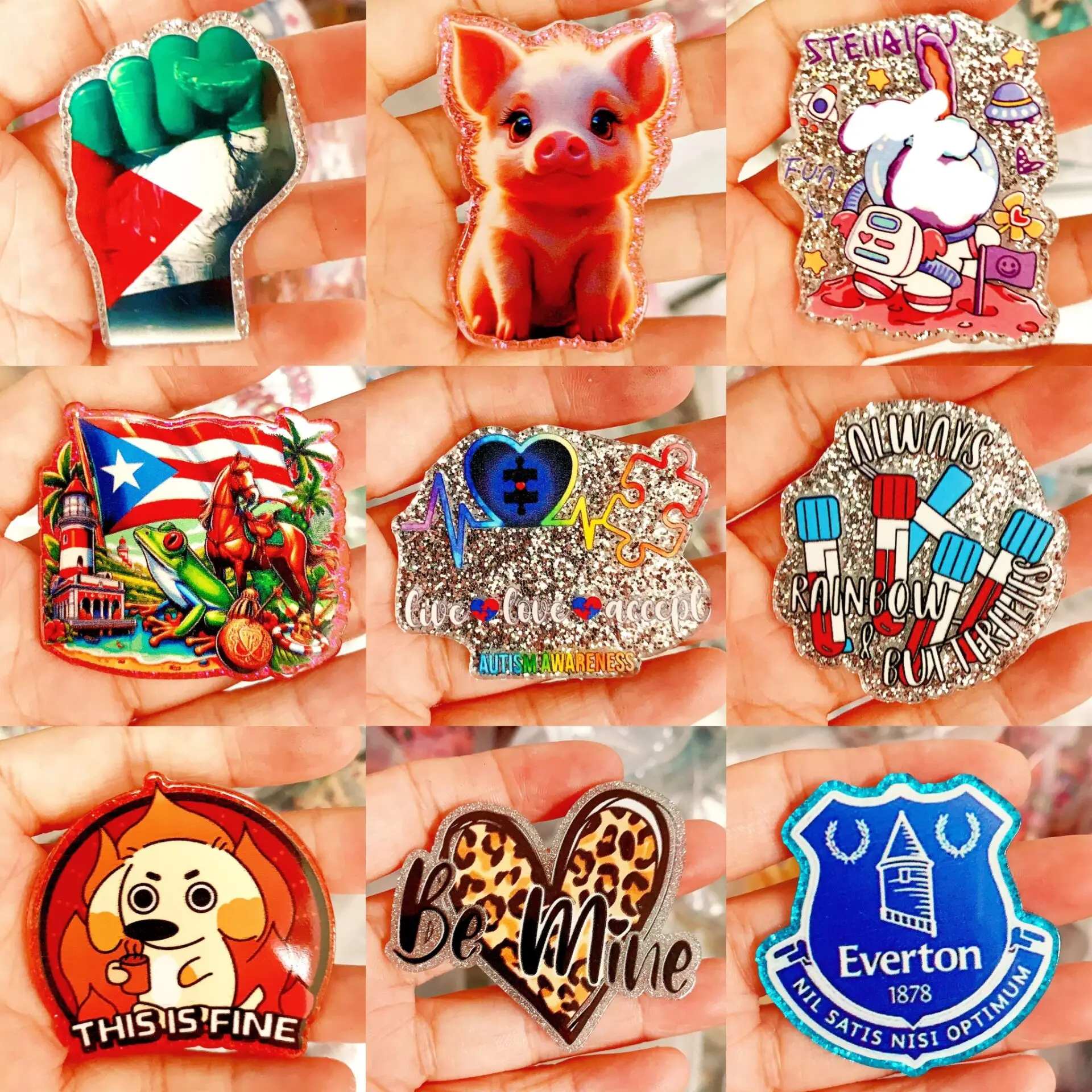 

100PCS Glitter Acrylic Animal Blood Autism Charms Pig Dog Rabbit Frog Horse Ear Pendant Fit DIY ID Card Badge Holder Making Gift