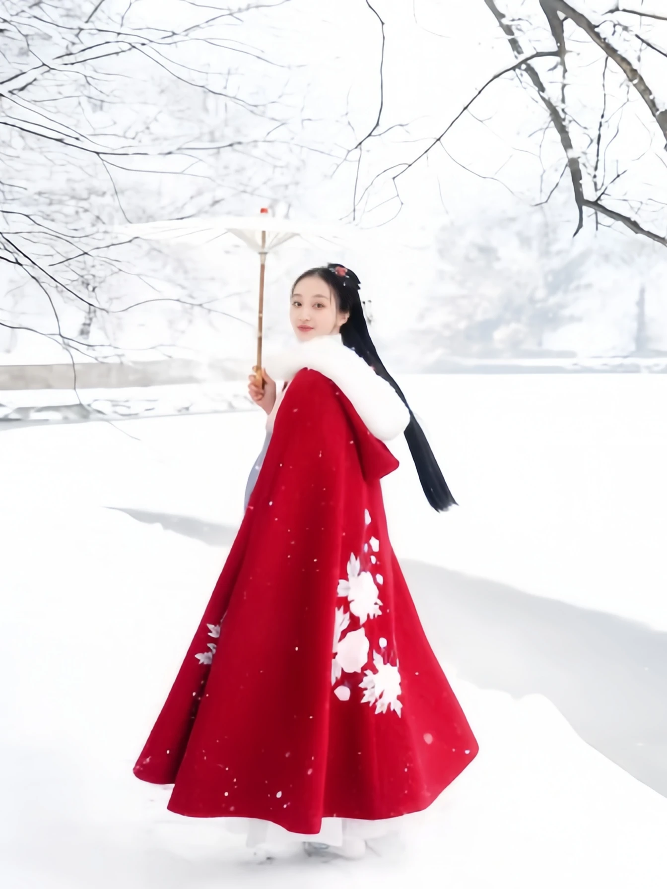 

Hanfu Cape Cloak Women's Winter Thickened Shawl New Year Dress with Velvet