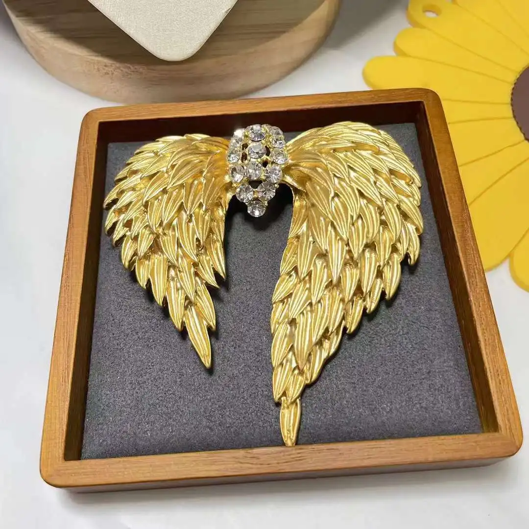 Luxury exaggerated multi-layer pearl necklace Fashion vintage gold color wings rhinestone earrings women wedding banquet jewelry