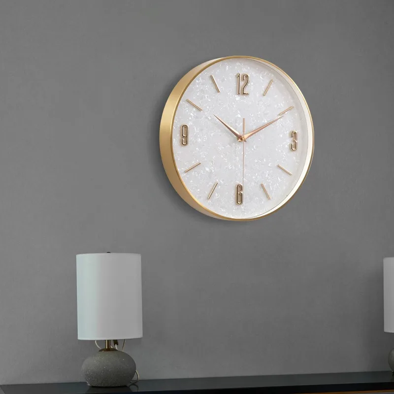Light luxury shell wall clock Internet celebrity restaurant decoration American clock wall 2024 new living room clock advanced a