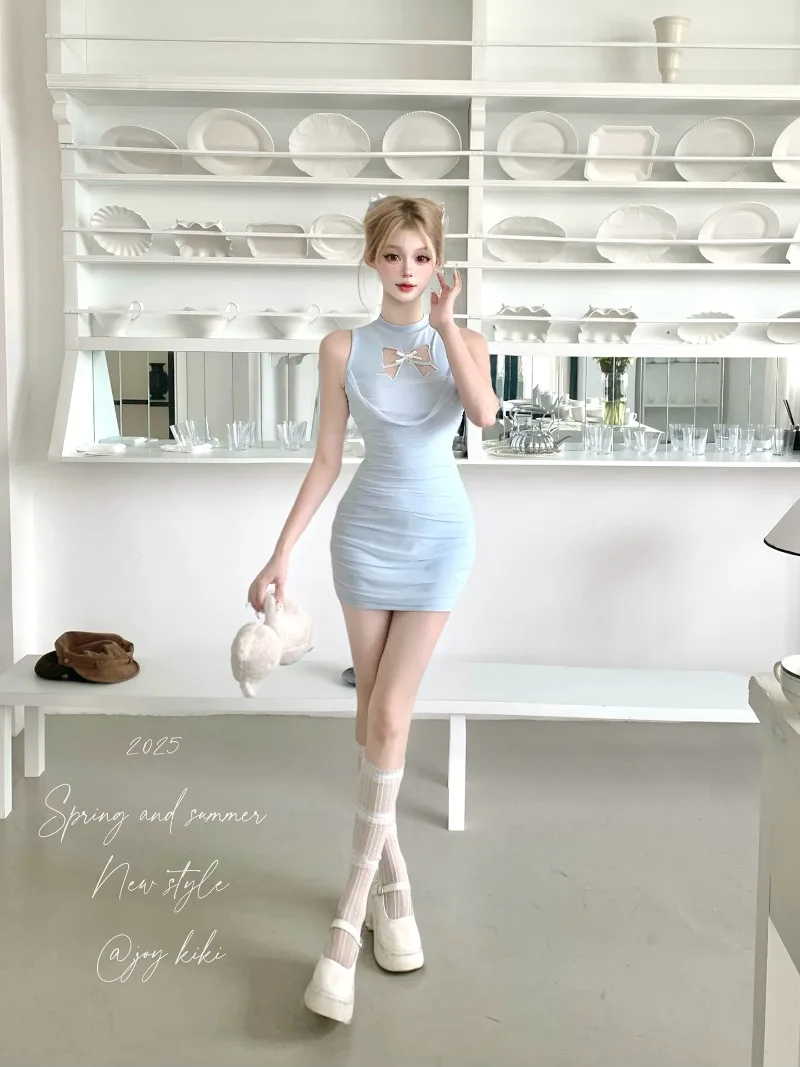 2025 verano estilo francés puro deseo chica diseño hueco vestido sin mangas azul corto ajustado dulce temperamento vestidos señoras