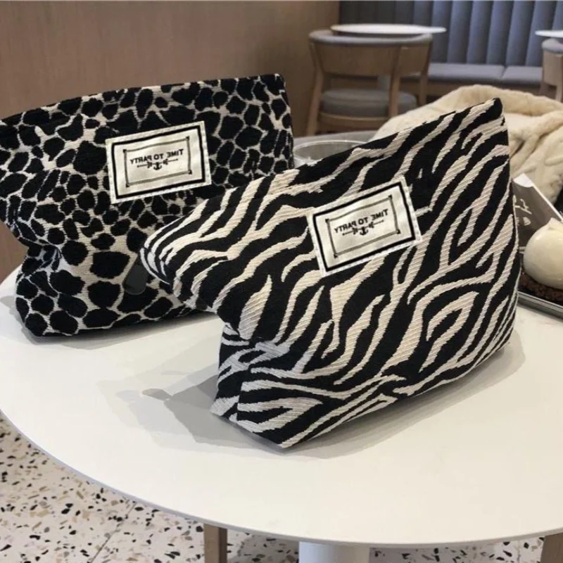 Zebra Pattern Makeup Bag, Wash Bag, Handbag, Hand-held bag, Convenient and Large Capacity Storage Bag