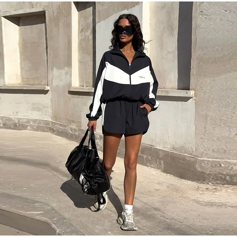 Farbblock-Zweiteiler mit Reißverschluss, Langarm-Stehkragenjacke, Sportshorts mit elastischem Bund, Damen 2026 Sommer Casual Chic Sets – Detail 15