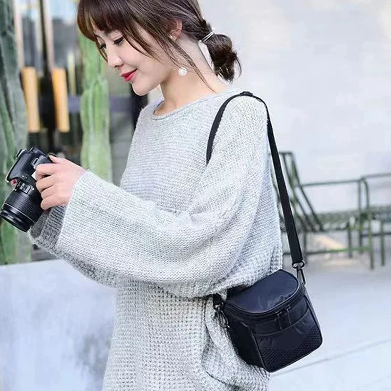 Portable Anti-Collision Single Shoulder Diagonal Small Square Bag for Canon Nikon Fuji Mirrorless Camera Protective Camera Bag