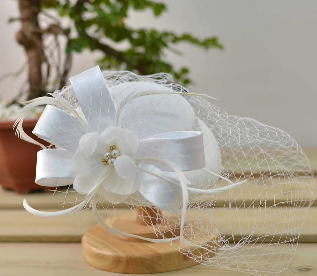 Bowknot Flower Bridal Hat With Veil Short Mesh Weddings Hat for Bride Cap Fashion Church Womens Party Headwear Noivas