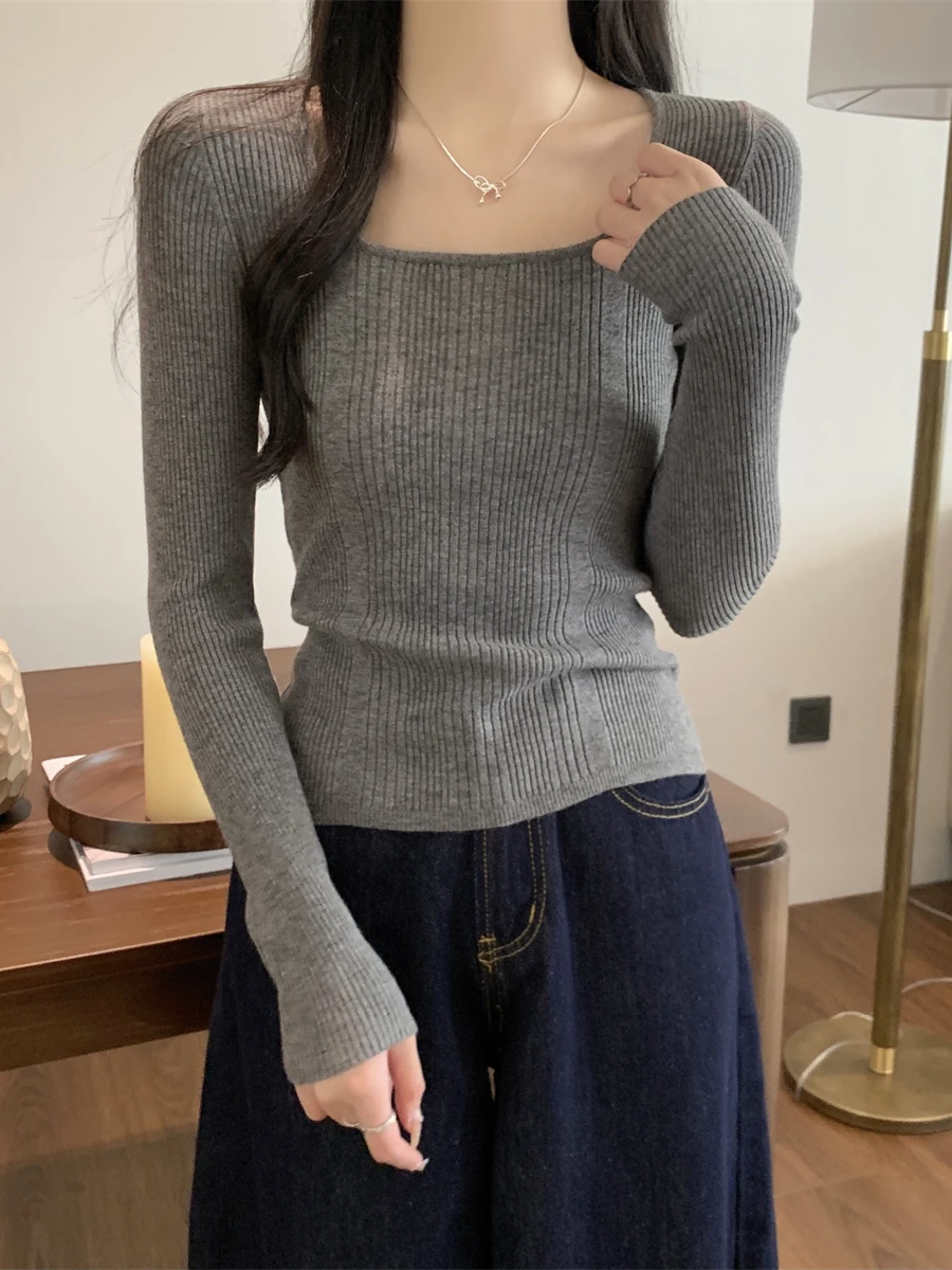 เสื้อสเวตเตอร์ถักทรงสลิมฟิตสไตล์เกาหลีสำหรับผู้หญิง คอเหลี่ยมนุ่ม สวมใส่เป็นเสื้อตัวในได้ ดีไซน์อเนกประสงค์ สีขาว แขนยาว