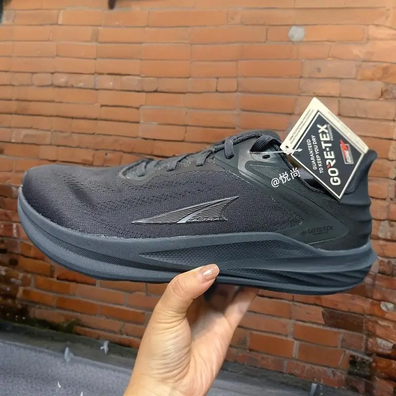 

BootsSignificant Cushioning, Stable Support for Energetic Runs