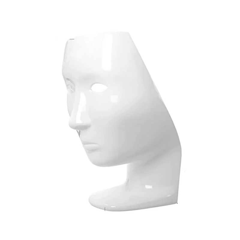 Designer light luxury glass fiber reinforced plastic paint mask single chair, shopping mall outdoor classic creative human
