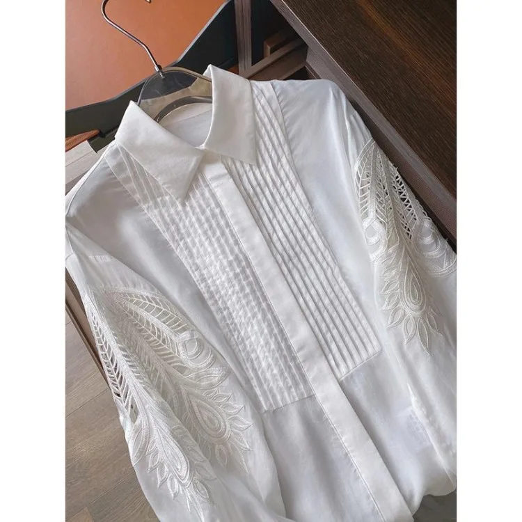 

2025 Early Autumn New White Shirt Women Hollow Out Loose Lantern Sleeve Blouses Fashion All-match Lapel Neck Tops Mujer