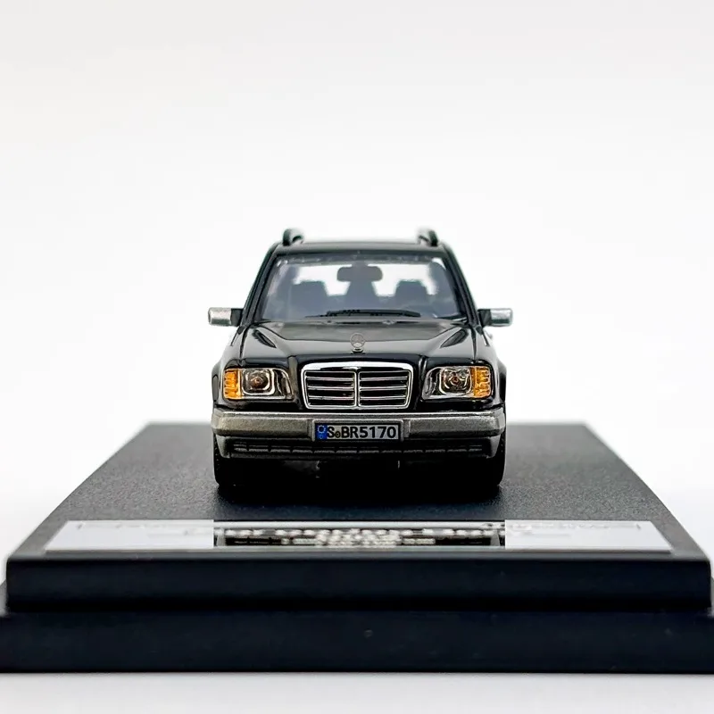 Sterfelijke Schaal 1/64 Mercedes Benz E300 S124 Limited Edition Legering Speelgoed Motorvoertuig Diecast Metaal Model Geschenken