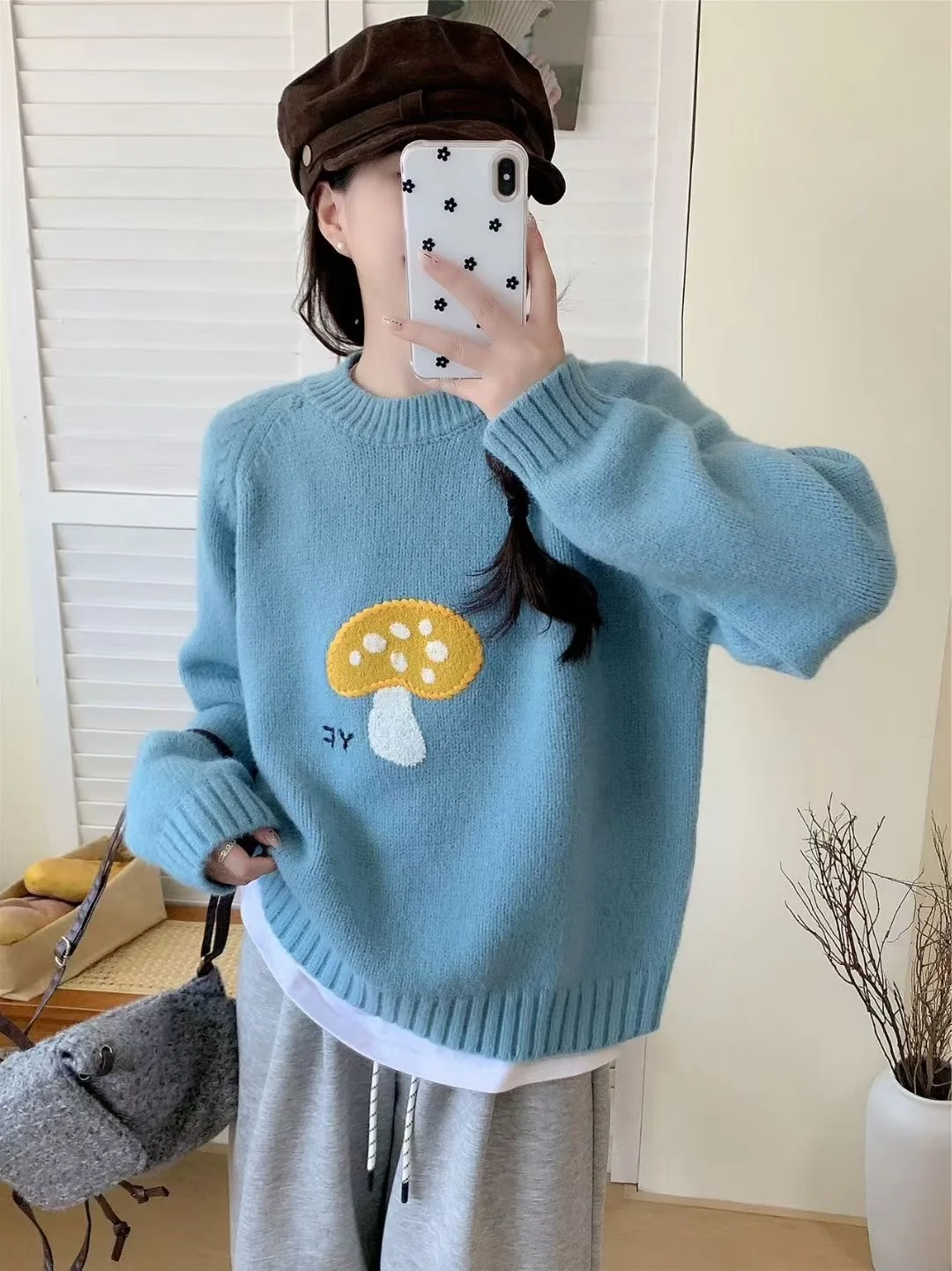 الأزرق الكرتون التطريز Thiened هوديي المرأة الخريف الشتاء جديد Sle الراقية تنوعا محبوك سترة تخفيف غير رسمي