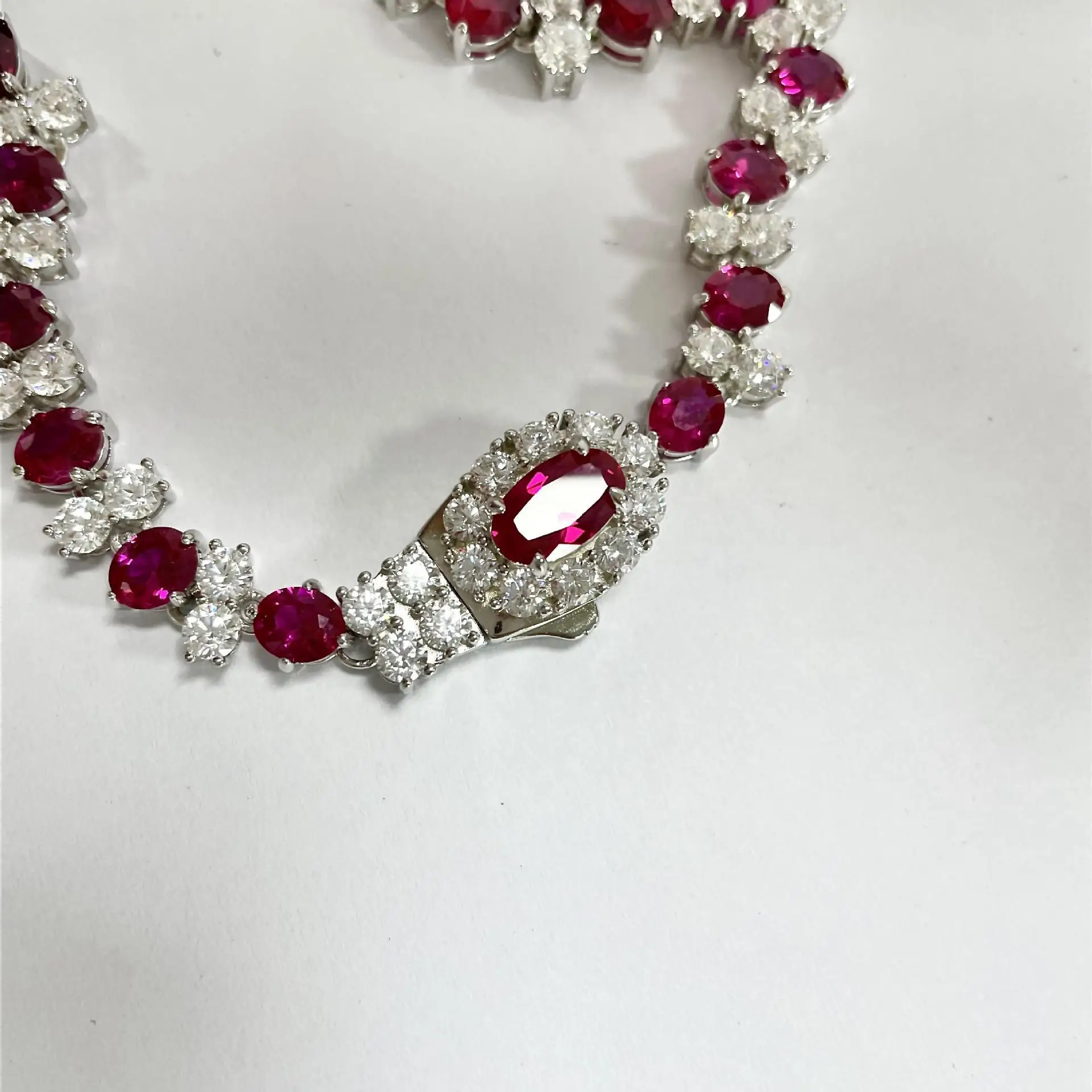 European and American 8ct Synthetic Ruby Necklace for Women 925 Silver Chain Fashion Noble Luxury Cross border Pop 38cm