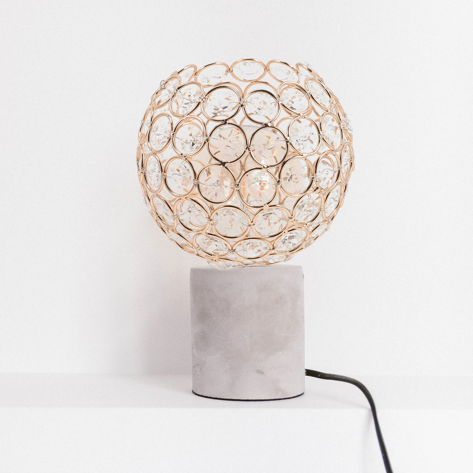 

1Pcs Golden Crystal Light Shade Durable Ceiling Lamp Cover Unique Exquisite Modern Style Ceiling Lamp Shade Crystal Lampshade