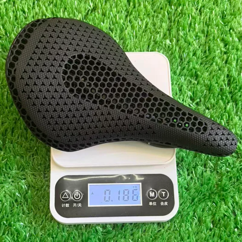 เบาะจักรยานแบบ 3 มิติ พิมพ์ด้วยเครื่องพิมพ์ 3 มิติ ขนาด 7*10 นิ้ว สำหรับผู้ชาย ผู้หญิง ไตรกีฬา จักรยานเสือภูเขา จักรยานเสือหมอบ อะไหล่จักรยาน