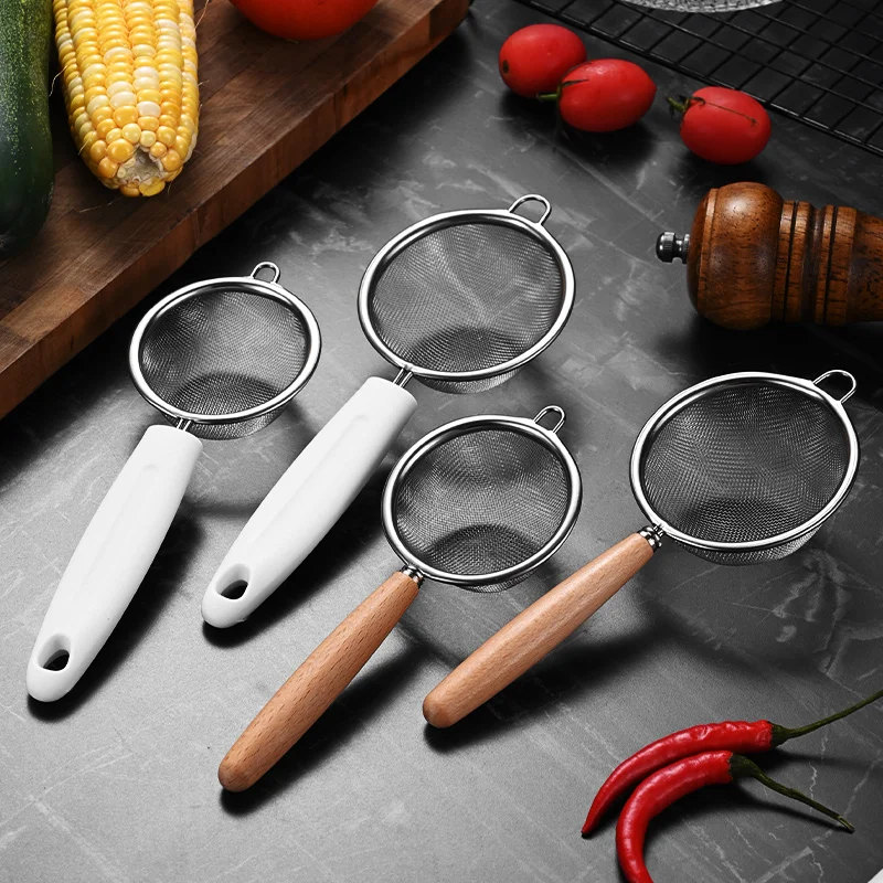 Stainless Steel Strainers Spoon Mini Filter Colander Oil Juicer Filter Mesh Strainer For Cooking And Frying Wooden Handle