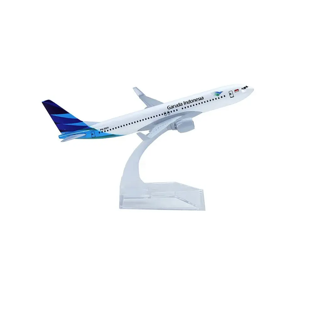 

Новые металлические модели самолетов GOL Airlines (Бразилия), 15,6 см, масштаб 1:246, 10 вариантов, из литого сплава