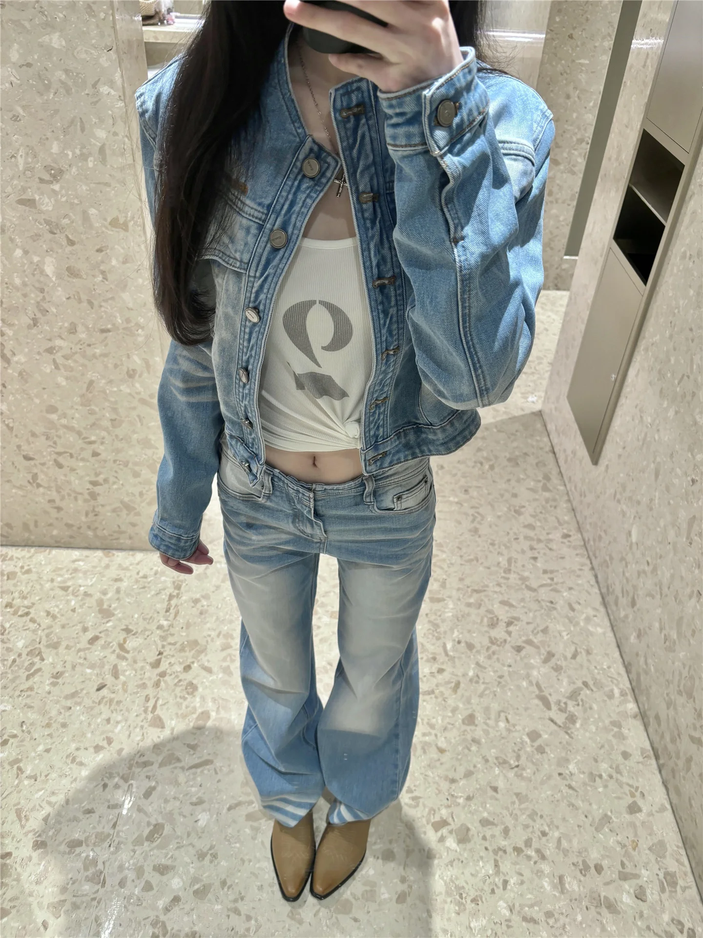 

Light Blue Loose Fit Straight Leg Bell Bottom Jeans Women's Spring Casual Cotton Low Waist Button Closure Soft Fabric