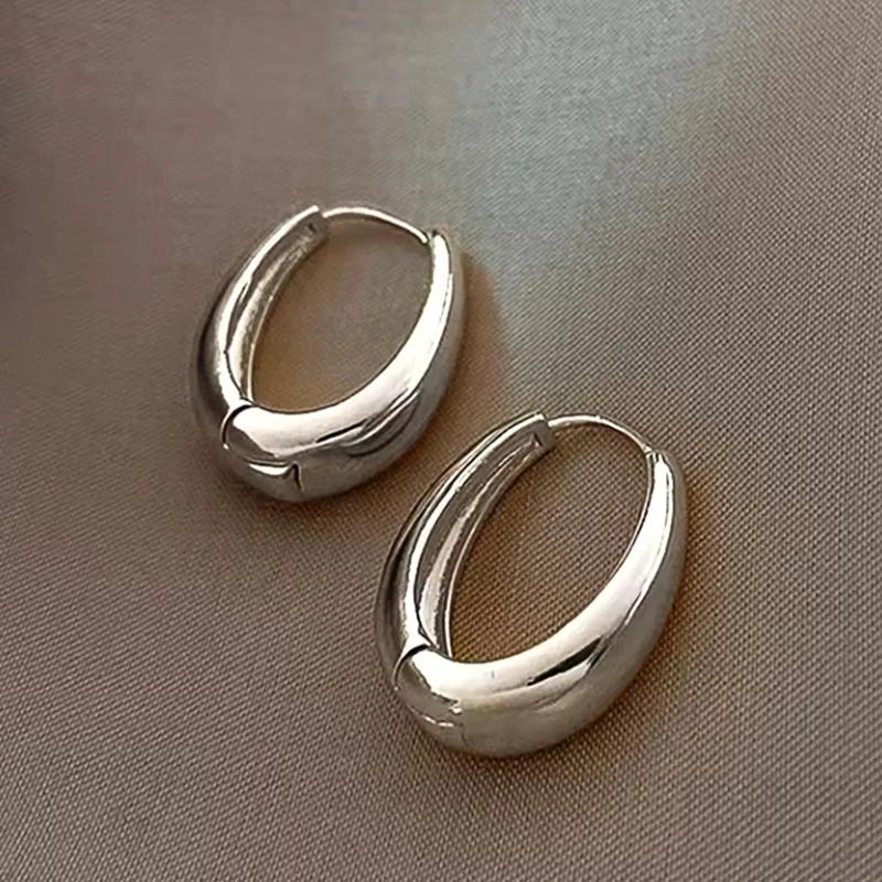 Smooth Metal Hoop Earrings For Woman Girl