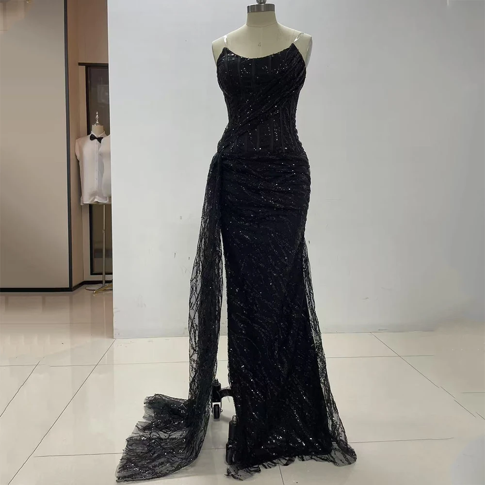 Simple Black Prom Dresses ผู้หญิงที่ไม่มีสายหนังทรัมเป็ต Vent มุมมองคุณภาพสูงความยาวชั้นคลาสสิกหญิง Gowns