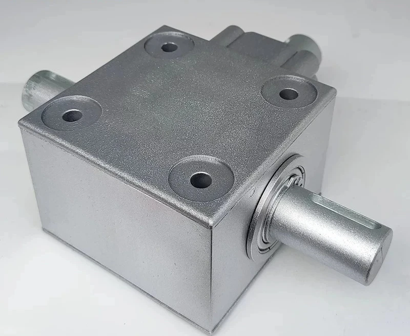 Factory Direct 2026 T-type, three-out shaft 2.5-mode 16-tooth 90-degree commutator, reverse, small right-angle steering gear
