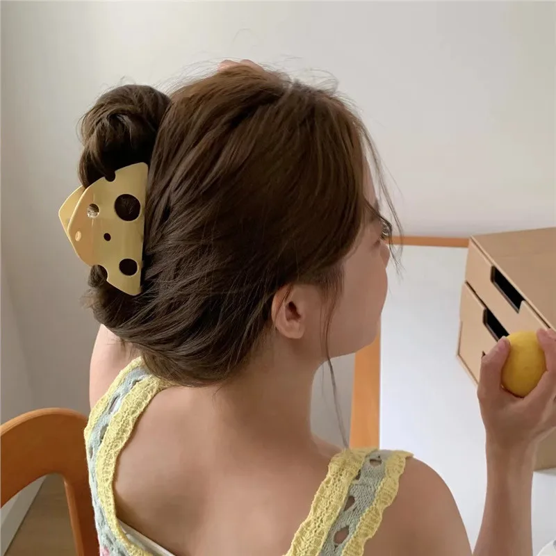 Lustige Käse-Haarspange, kreative Scheiben-Haarklammer, Haifisch-Haarspange, Mädchen-Haarklammer, dreieckige hohle Haarspange, Haar-Accessoires – Detail 4