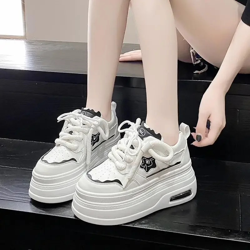 

Women's 7cm Thick Sole Platform Sneakers 2025 New Design Lightweight Comfortable Height Increase Shoes​