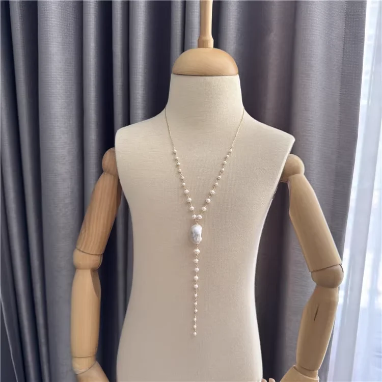 

Freshwater Cultured White Keshi Pearl Round Pearl Gunmetal Gold Plated CZ Chain Necklace Pendant Simple Lady Gifts