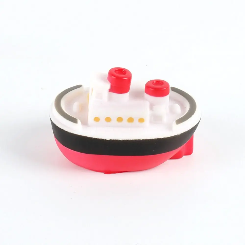 Cadeaux drôles bateau avion bébé bain flotteur presser transport natation eau jouets PVC jet d'eau bain cadeau