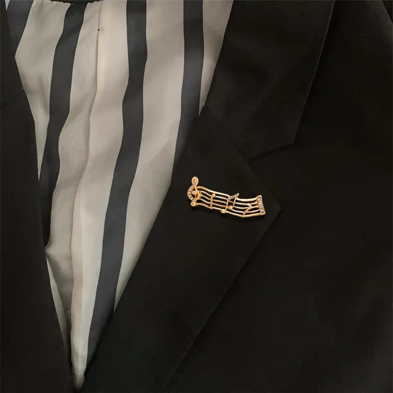 New Arrival European American Fashion Vintage Wave Music Brooch Alloy Rhinestone Note Badge Pin for DIY Clothing Casual Commute