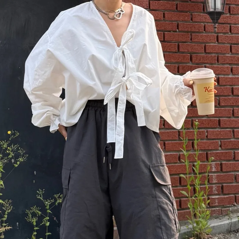 

Loose V-neck Women's Shirt Spring 2026 Korean Style Knot Loose Feeling Long Sleeve Short Length Breathable Polyester