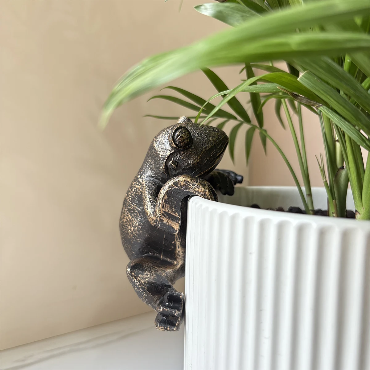 Charmante Frosch-Haken, Verspielte Gartendekoration, Lustige Hängende Blumentopf-Frosch-Statuen-Dekorationen Geeignet für Garten-Blumentopf-Dekoration und Aufhängungen – Detail 5