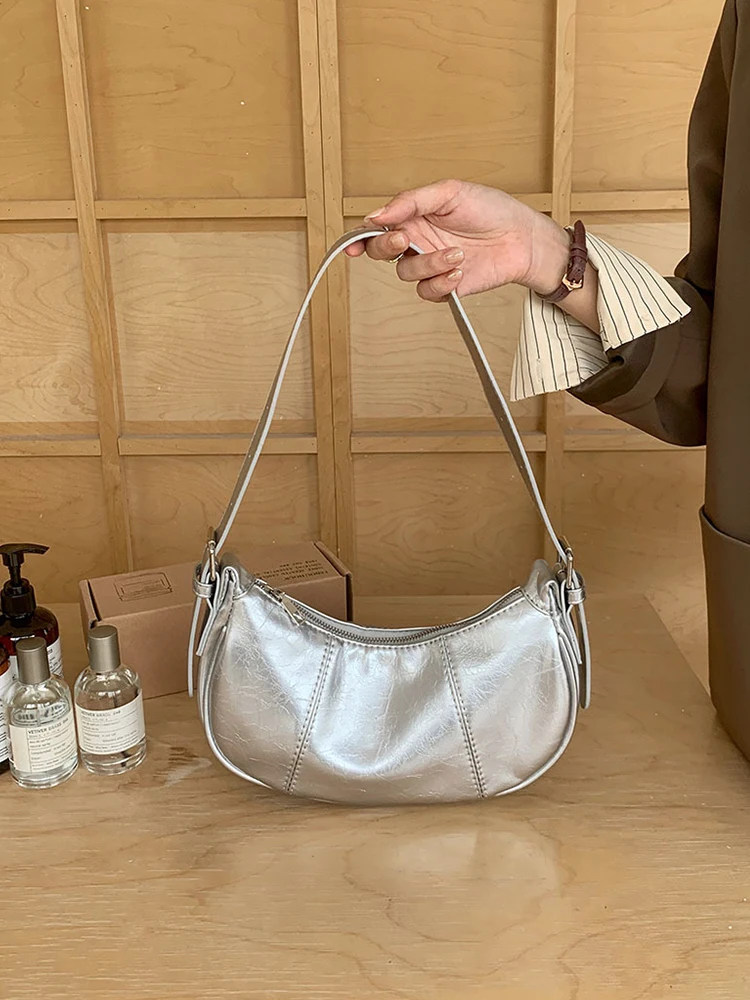 

2026 new fashionable casual crossbody bag for women's daily commuting bag, shoulder bag, armpit bag, versatile women's bag