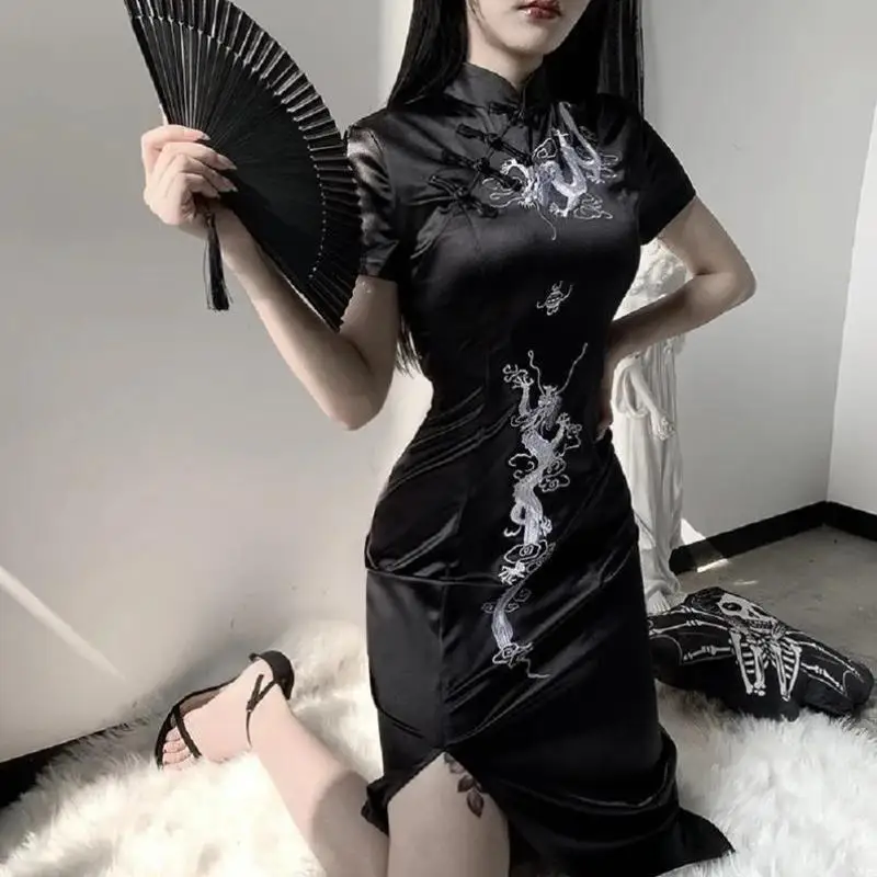 

Traditional Japanese Sle Women's Cross-Border Dragon Pattern ort Sve T-irt And orts Casual Sportswear