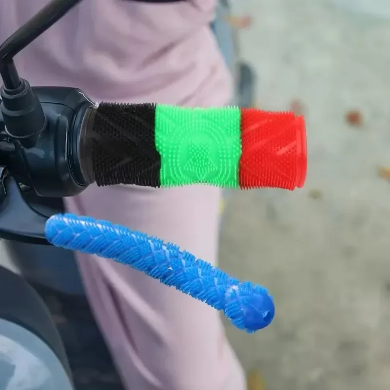 المركبات الكهربائية غطاء مقود الدراجة قبضة مقود دراجة مستديرة مكافحة زلة كم الصيف موتو المطاط كم ل القطر الداخلي 3.5 سنتيمتر قبضة