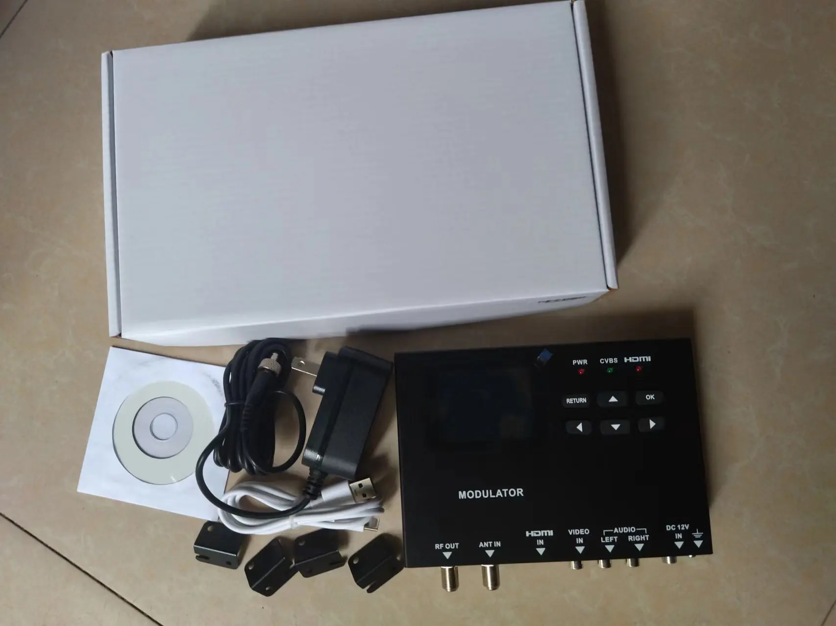 مُغير ساتلينك-ATSC ، مسار واحد ، HD من من من من من ، من أجل الولايات المتحدة الأمريكية ، كندا ، كوريا الجنوبية ، كوستا باندا ، مقابل من