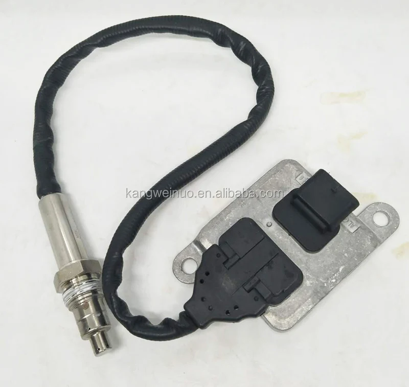 Hot Sale Truck Spare Parts  NOX SENSOR A0101531528 5WK97330A