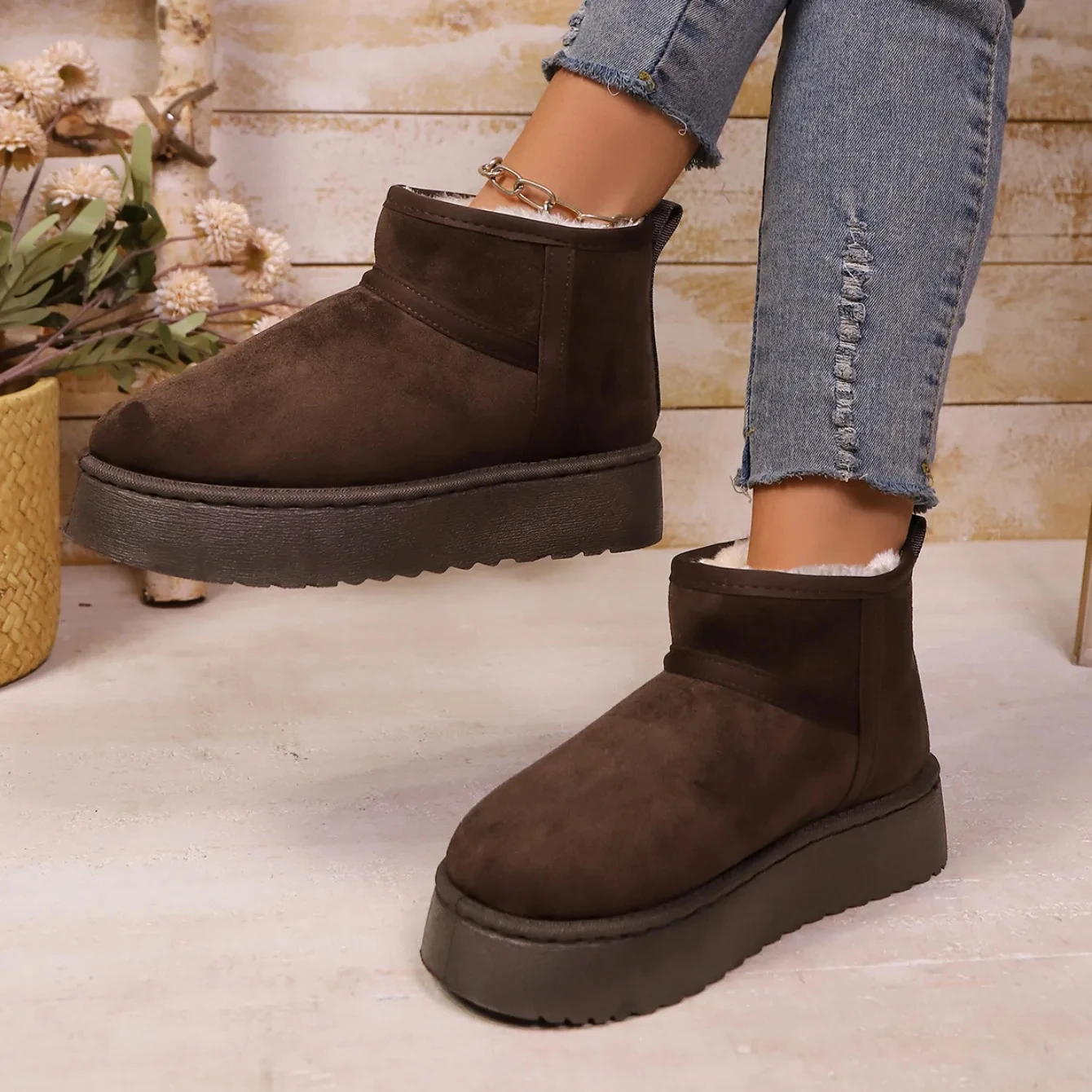 Designer 2026 Neue Winter Trendige Damen Schneestiefel aus Wildleder Modisch Gefüttert mit Plüsch Flach Warm und Bequem Damen Schneestiefel – Detail 5