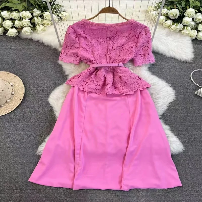 Runway Summer Pink Hollow Out Lace Patchwork Short Sleeve Dress Elegant Women Square Collar Fake Two-Piece Belt Midi Vestidos