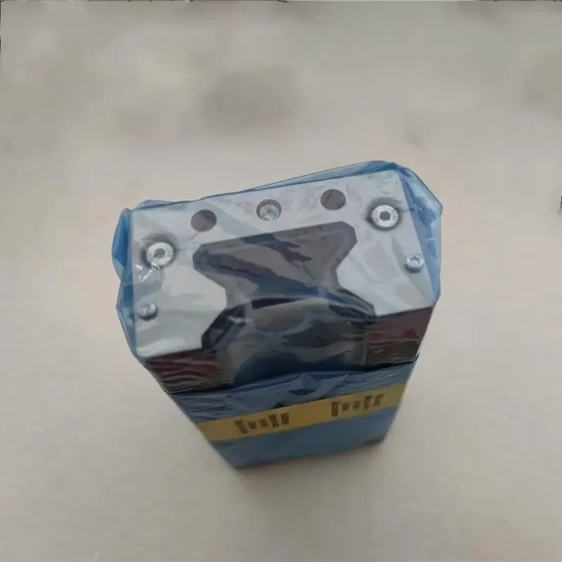 

Schneeberger Linear Guideway Carriage Block MRD65 MRD65-G2-V3 MRD65-G3-V1 MRD65-G3-V2 MRD65-G2-V2