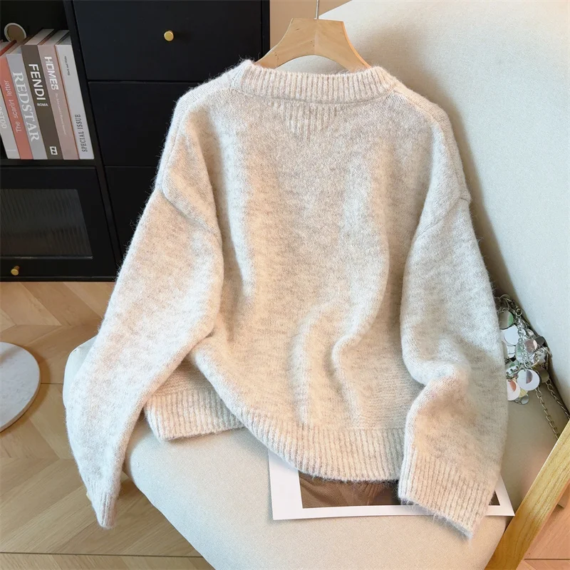 เสื้อสเวตเตอร์ไหมพรมสีเทาปักลายสไตล์วินเทจ Y2K ยุค 2000 คอวี แขนยาว สำหรับผู้หญิง ฤดูหนาว 2025