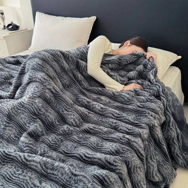 Solid color thickened milk fleece sofa blanket office nap blanket corrugated fur rabbit plush double blanket