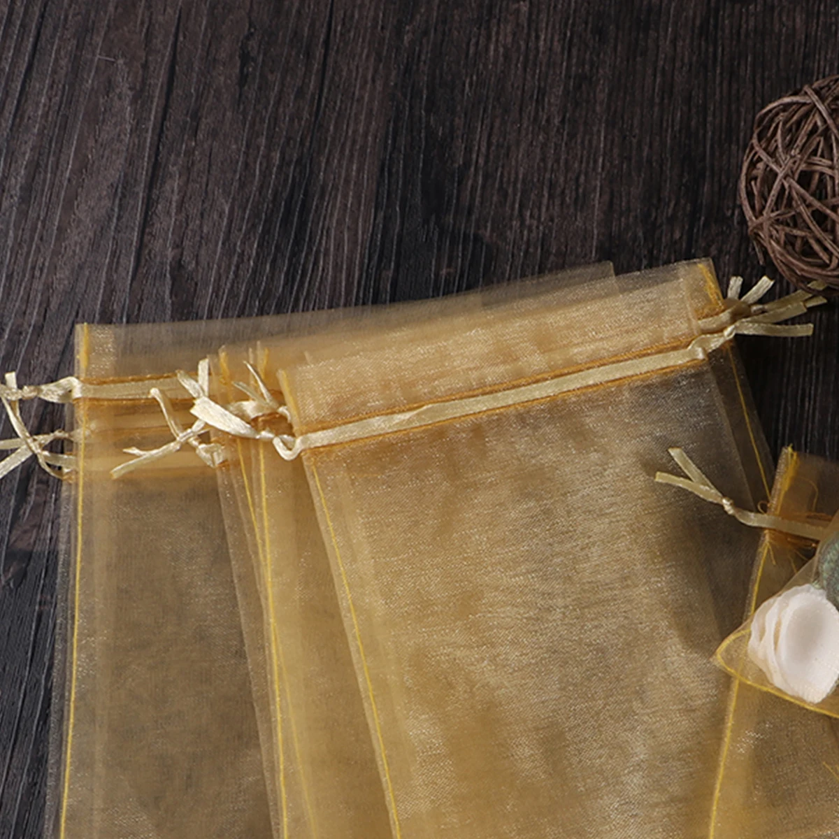 

100 pcs Wedding Sugar Gauze Bags Birthday Gift Drawstring Pouches Organza Storage Jewelry Key Accessories Reusable Durable