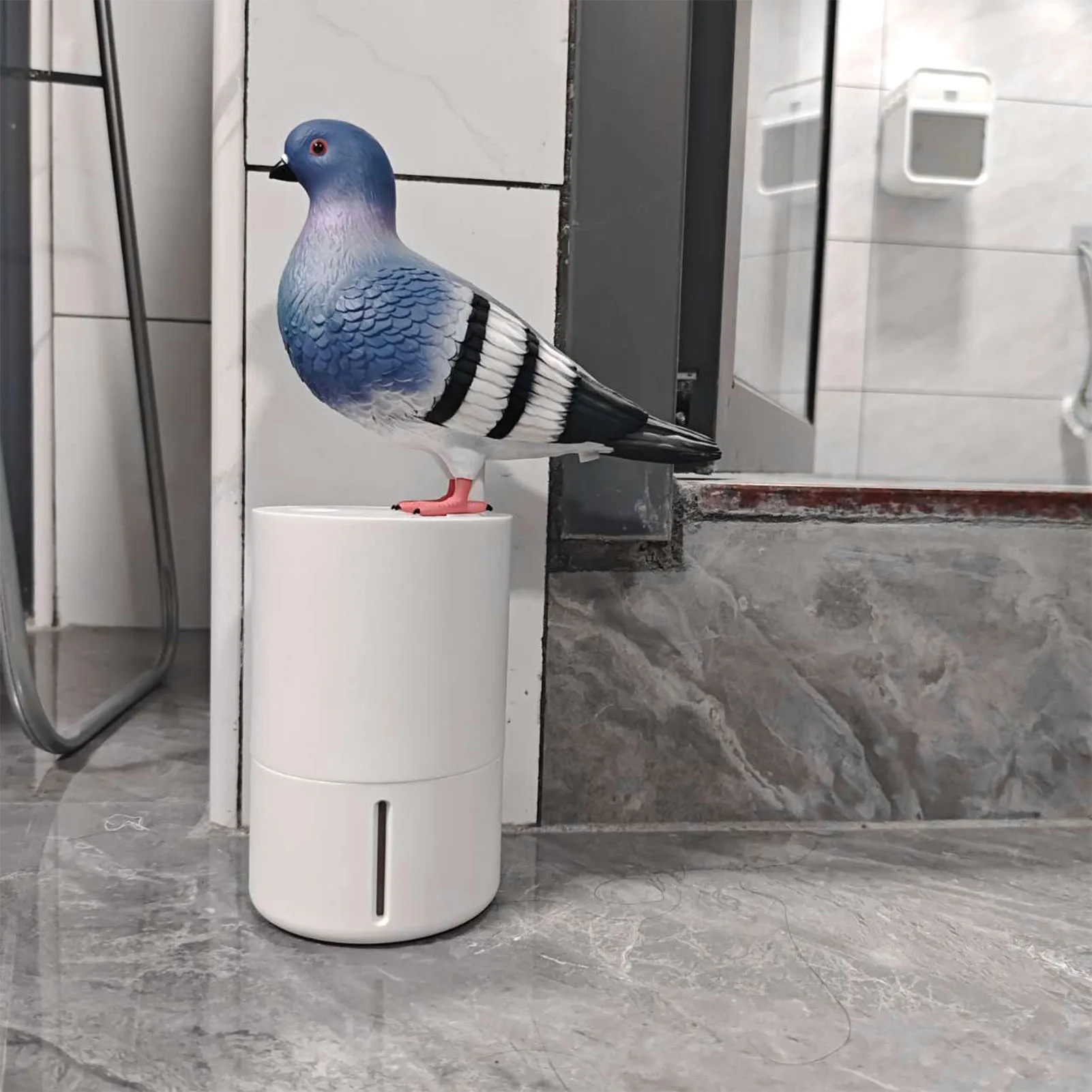 Foaming Soap Dispenser Refillable Automatic Induction Soap Dispenser Battery Powered Touchless Blue Bird Shape for Countertop