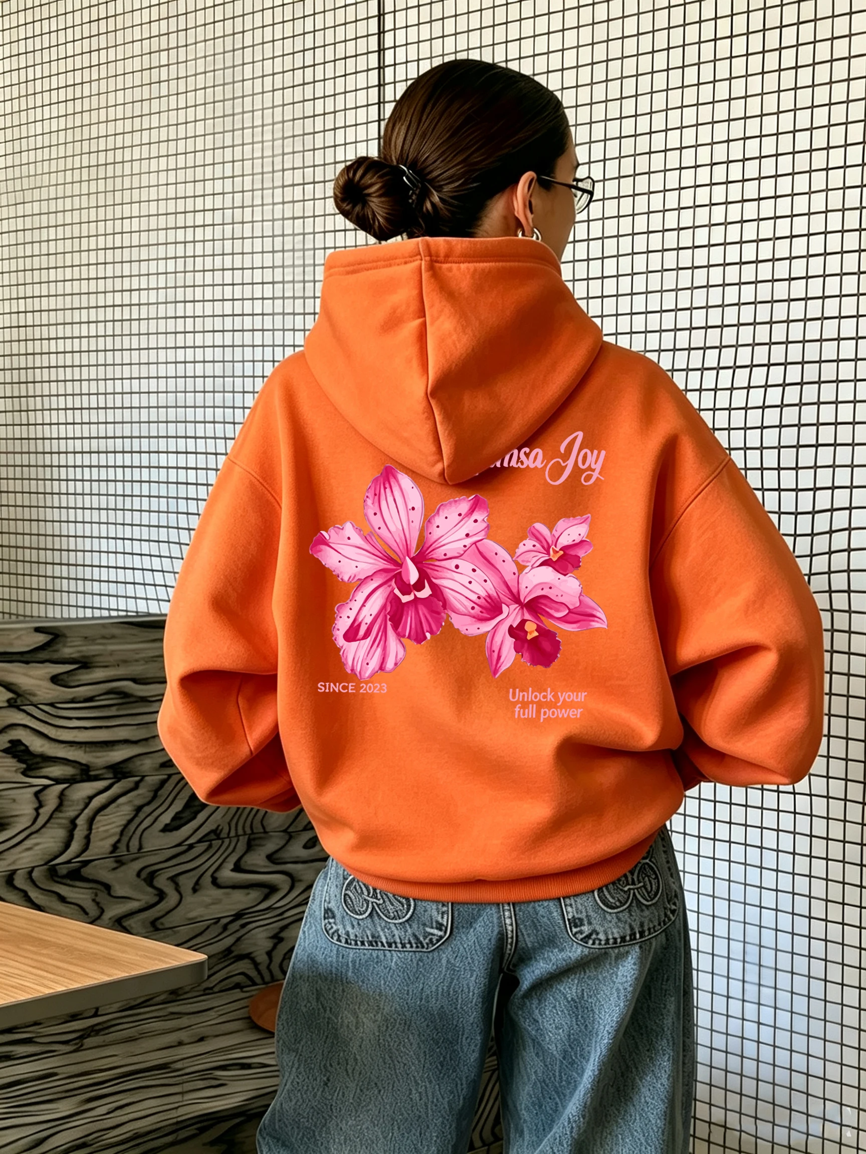 Schöne rosa Blumen bedruckte Damen-Fleece-Hoodies, All-Match-Hip-Hop-Kleidung, Y2K-O-Ausschnitt-Oberteil, lockere, atmungsaktive Pullover