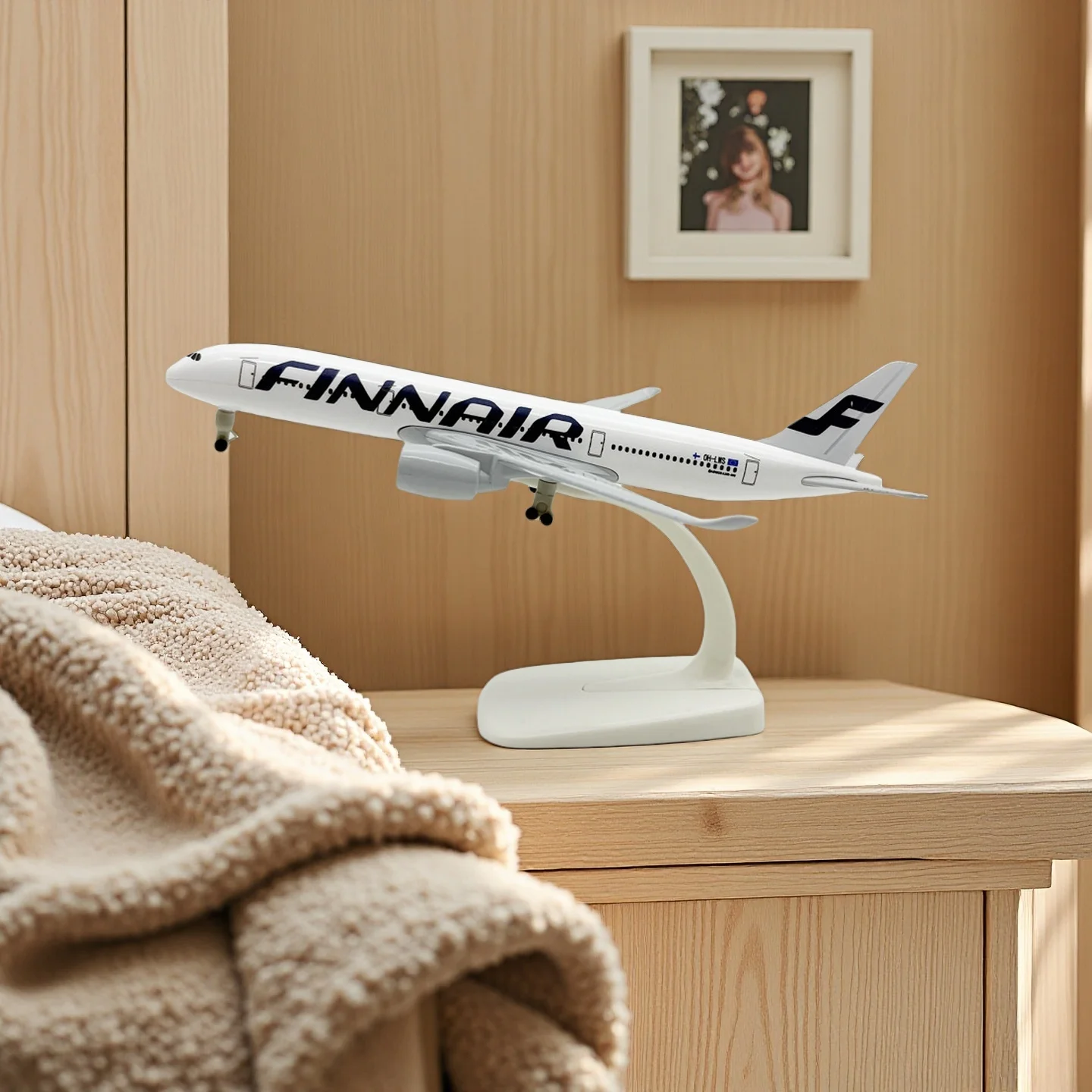 

1:400 Airbus 350 20Cm Finnair Airlines Aircraft Model Airplane Replica Alloy Material Diecast Airplanes Airways A350Finland Plan