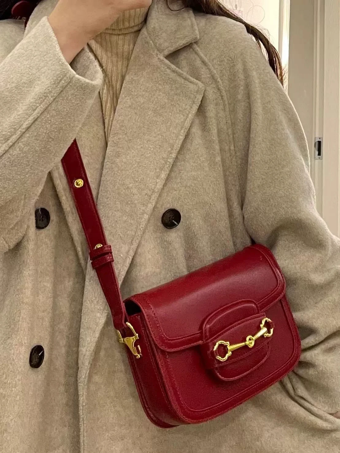 Wine Red Crossbody Bag 2023 New Women\'s Vintage Exquisite Lock Buckle PU Shoulder Bag Elegant Temperament Messenger Bag Trend