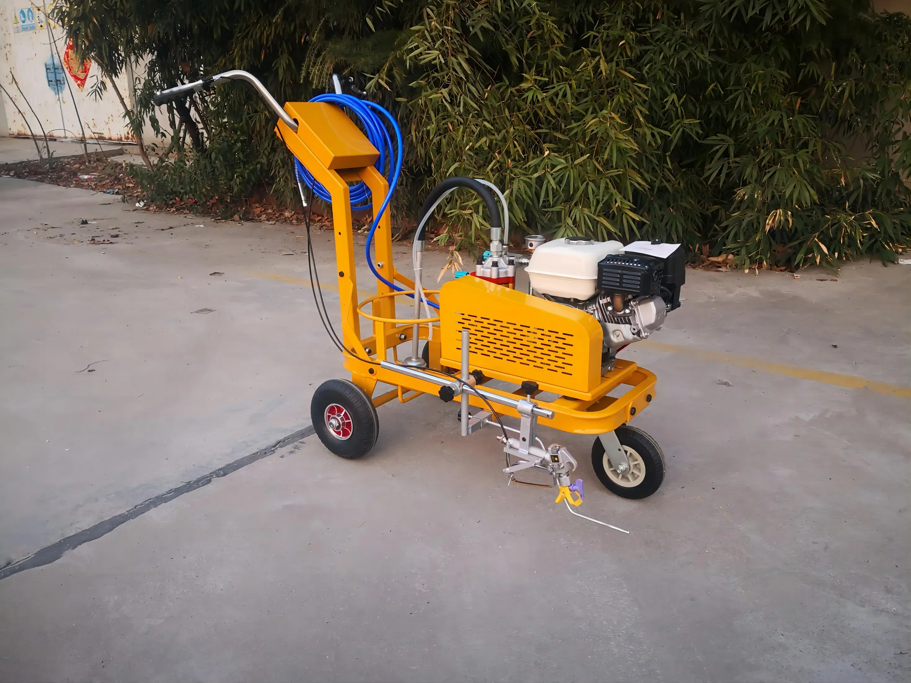 

2026 Hot Selling 11C Marking Equipment Road Cold Spray Painting Machine