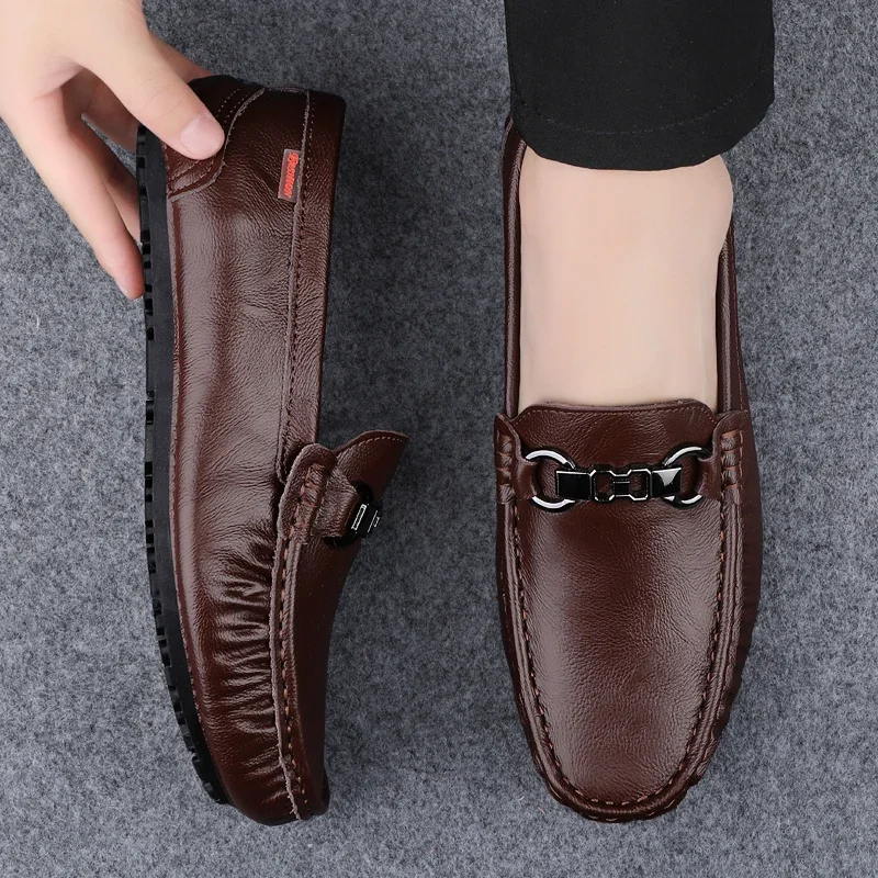 Cow Leather Men Metal Buckle Low Heel Loafers Fashion Shoes Handmade Moccasins Soft Leather Slip on Flats Footwear Driving
